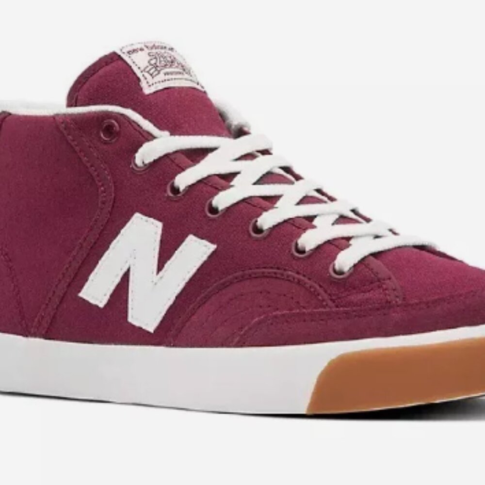 NB Numeric 213 Pro Court - Size 8